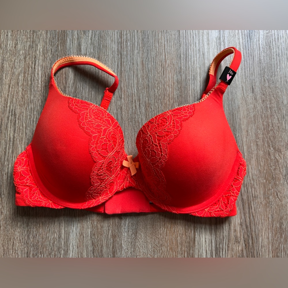 NWT VS Body by Victoria Perfect Shape 34D